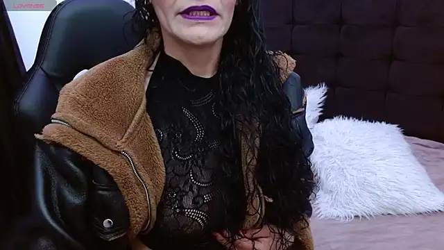 AlexandraJones  online show from 10/09/25, 11:38