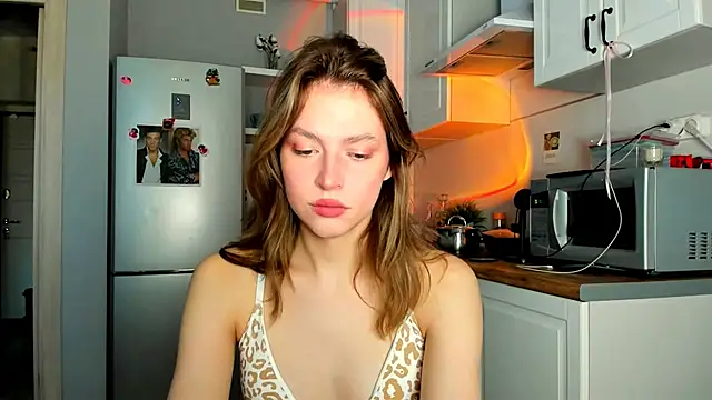 Niky  Jess online show from 02/26/25, 10:05