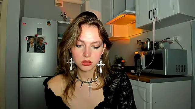 Niky  Jess online show from 02/10/25, 05:19