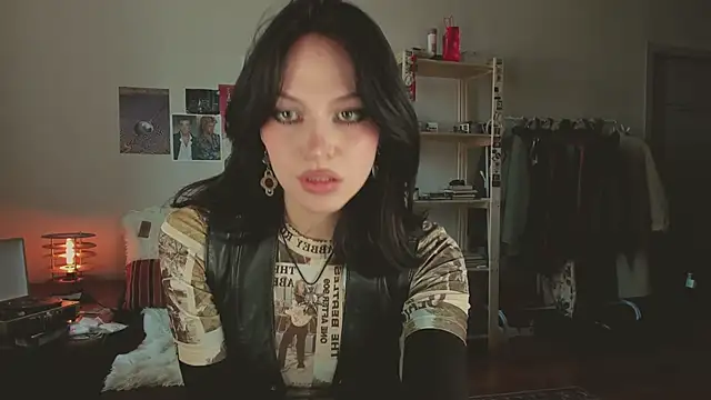 Niky  Jess online show from 04/12/26, 01:36