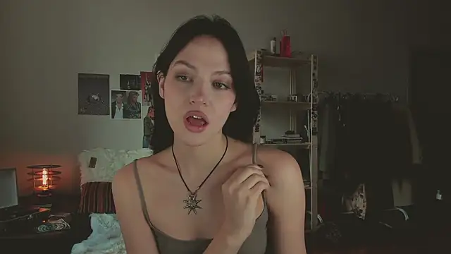 Niky  Jess online show from 04/13/26, 10:41