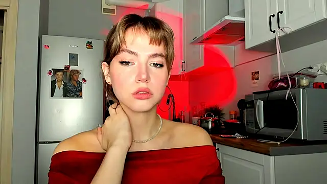 Niky  Jess online show from 02/28/25, 10:41