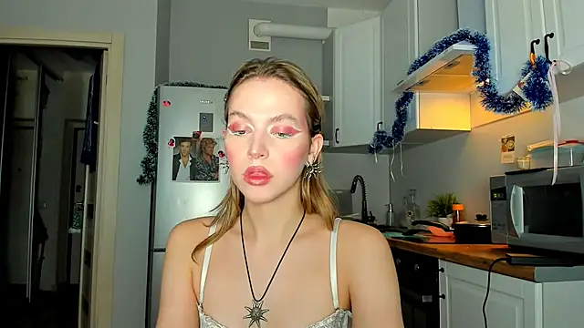 Niky  Jess online show from 01/12/25, 10:12