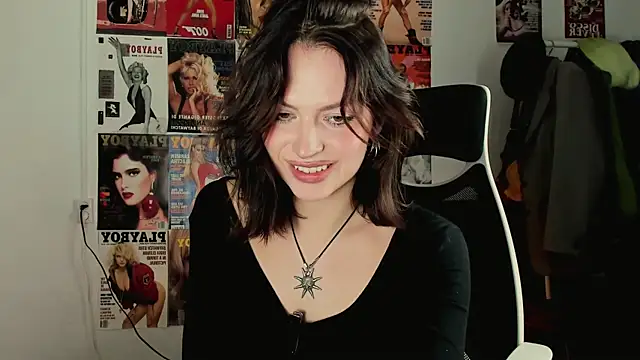 Niky  Jess online show from 12/01/25, 05:14