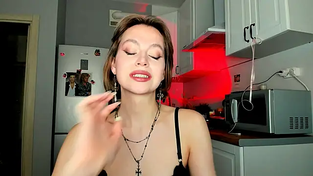 Niky  Jess online show from 03/11/25, 08:41