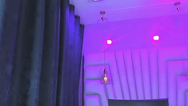 AngelaaCute  online show from 04/01/26, 12:17