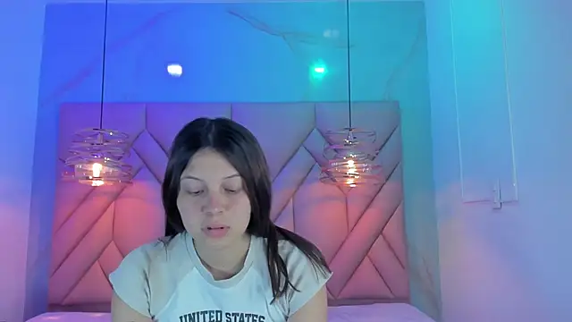 AngelaaCute  online show from 06/10/26, 12:06