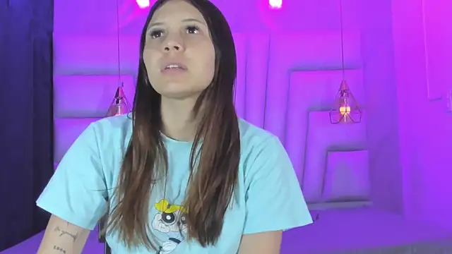 AngelaaCute  online show from 04/05/26, 12:23