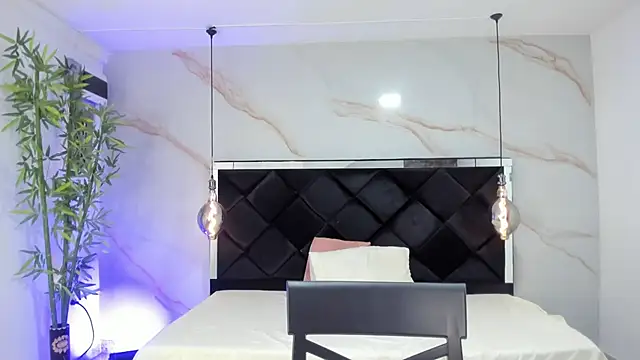 AngelaaCute  online show from 11/08/25, 03:04