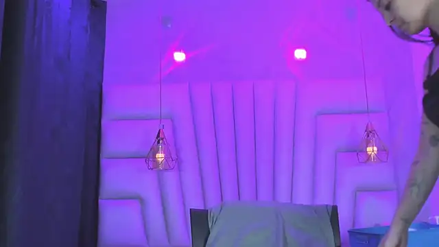 AngelaaCute  online show from 04/06/26, 12:06