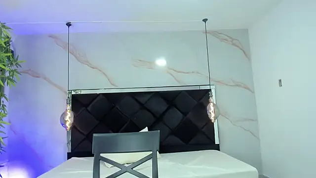 Snapshot of AngelaaCute_ chatting on 10/10/25, 12:17 AngelaaCute online show from 10/10/25, 12:17
