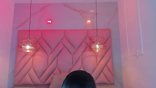 AngelaaCute  online show from 06/03/26, 12:06