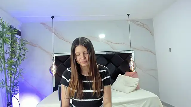 AngelaaCute  online show from 11/15/25, 12:31