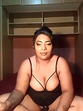 indianstormxo  online show from 12/14/25, 12:44