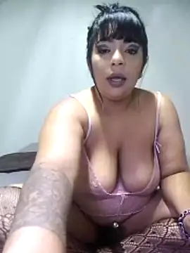 Snapshot of indianstormxo_ chatting on 06/04/26, 03:49 indianstormxo online show from 06/04/26, 03:49
