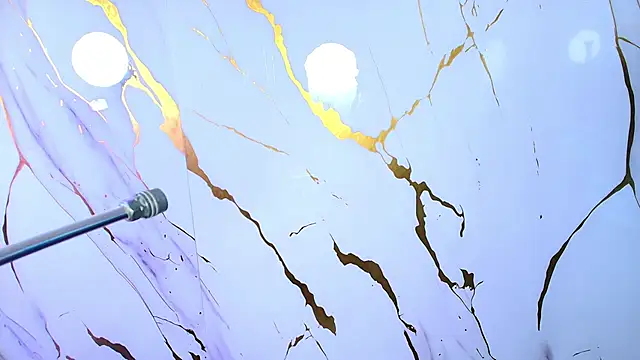 Lizz Tender online show from 10/18/25, 12:18