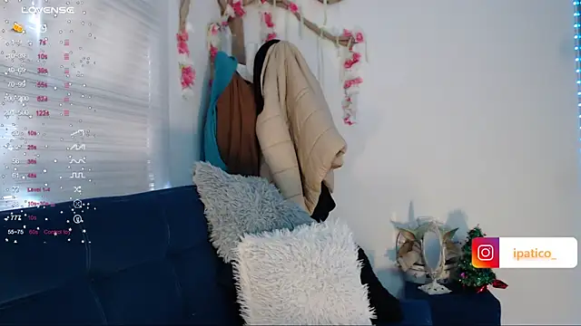 Alex Camille online show from 12/22/24, 05:10