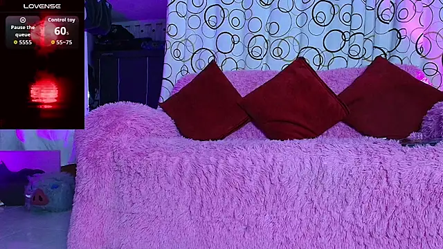 SukiFuyu  online show from 09/09/25, 11:41