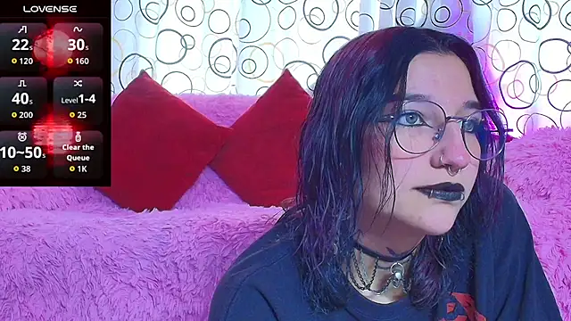 SukiFuyu  online show from 12/18/25, 06:34