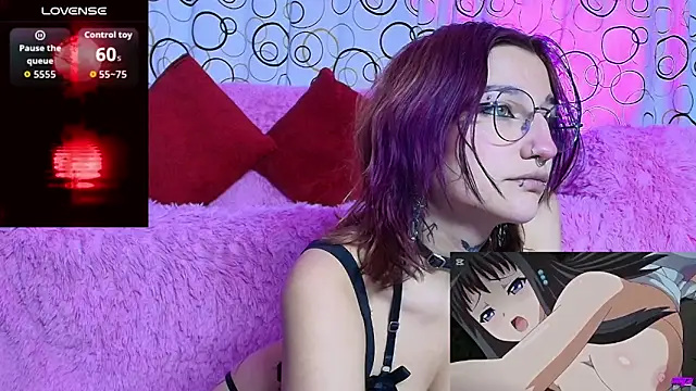 SukiFuyu  online show from 11/12/25, 09:18