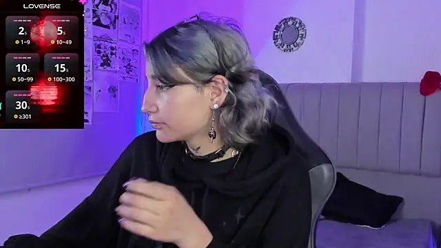 SukiFuyu  online show from 03/13/25, 12:35