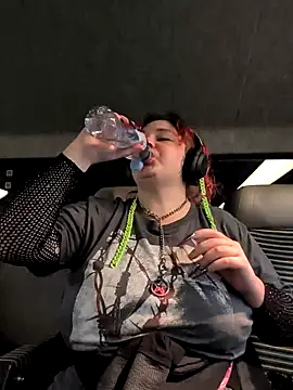 LadyRochester online show from 10/21/25, 06:13