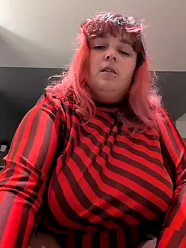 LadyRochester online show from 10/25/25, 01:16