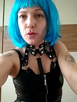Snapshot of Dark_Angel_22 chatting on 03/12/25, 10:05 Dark Angel 22 online show from 03/12/25, 10:05
