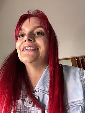 Taniabonet online show from 09/18/25, 02:47