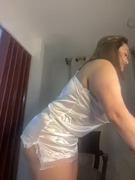 Taniabonet online show from 02/25/26, 12:00