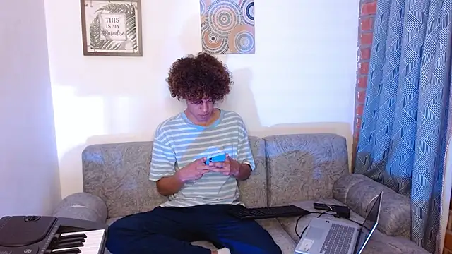 nickolas moon online show from 01/16/25, 03:34