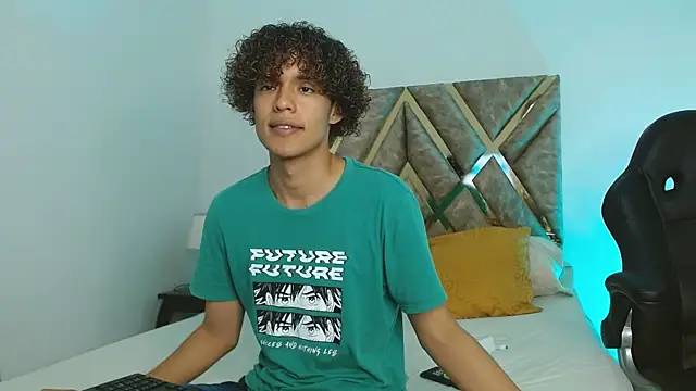 nickolas moon online show from 01/08/25, 03:07