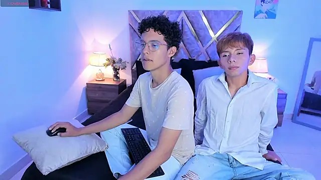 nickolas moon online show from 11/10/25, 10:26