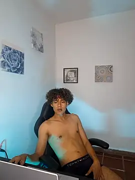 nickolas moon online show from 12/26/24, 12:46