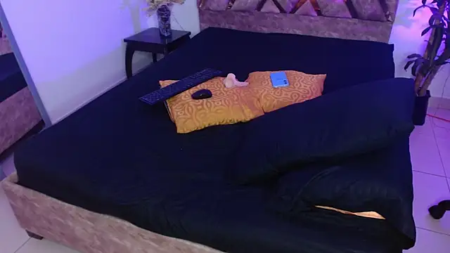 nickolas moon online show from 02/01/25, 05:47