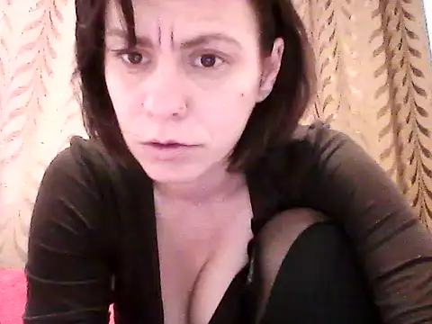 SweetAdela92 online show from 10/15/25, 06:44