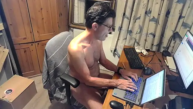 Snapshot of RolfS chatting on 07/15/26, 10:17 RolfS online show from 07/15/26, 10:17