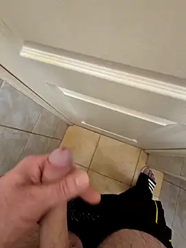 kisbiro77777 online show from 10/19/25, 07:44