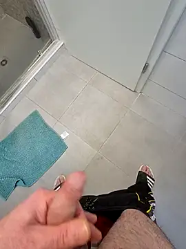 kisbiro77777 online show from 03/15/26, 06:31