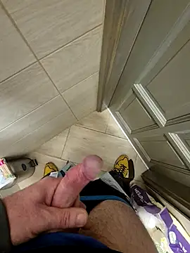 kisbiro77777 online show from 11/20/25, 07:53