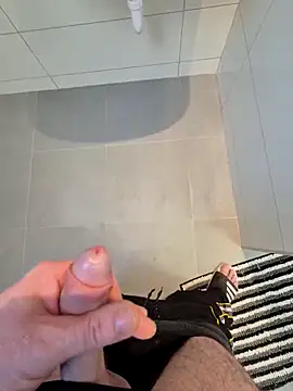 kisbiro77777 online show from 03/08/26, 07:55