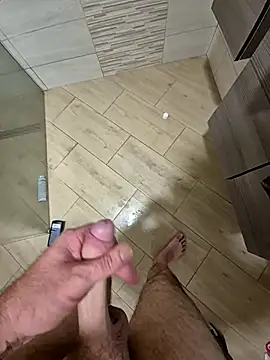 kisbiro77777 online show from 09/15/25, 06:52