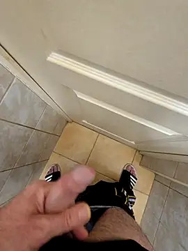 kisbiro77777 online show from 10/21/25, 08:41