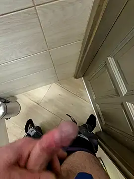 kisbiro77777 online show from 04/05/26, 06:20