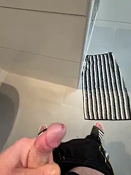 kisbiro77777 online show from 03/08/26, 12:49