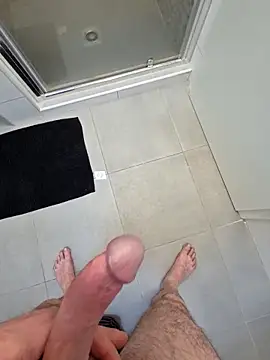 kisbiro77777 online show from 04/14/26, 05:18