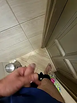 kisbiro77777 online show from 09/21/25, 07:02