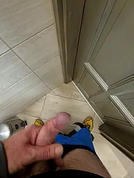 kisbiro77777 online show from 10/11/25, 08:37