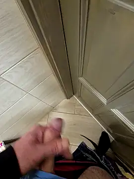 kisbiro77777 online show from 11/21/25, 01:10