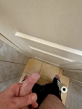 kisbiro77777 online show from 10/24/25, 07:02